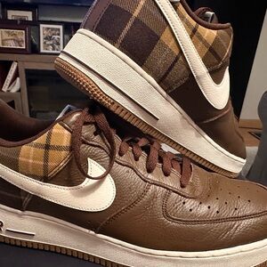 Men’s Nike Air Force 1’s ‘07 LX size 13